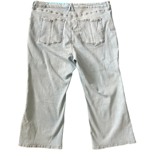 Good American Curve Cropped Jeans Light Wash Size 26 - Picture 2 of 4